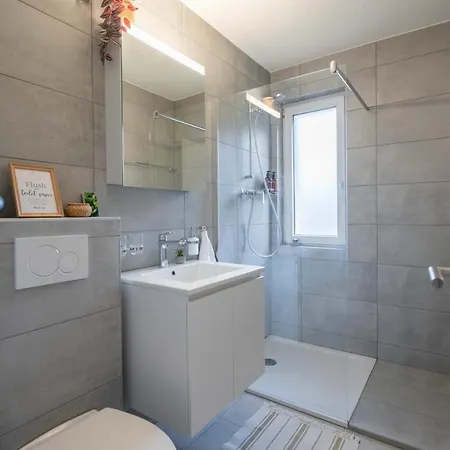 Apartament Moderne Mit Parkplatz Ostermundigen