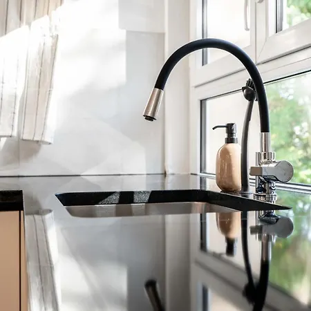 شقة Moderne Mit Parkplatz