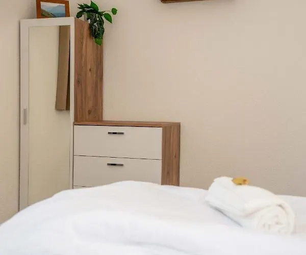 Appartement Moderne Mit Parkplatz