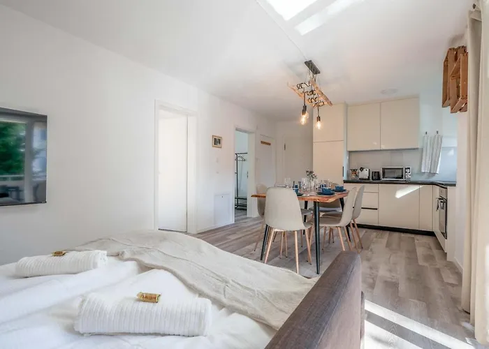 Appartement Moderne Mit Parkplatz